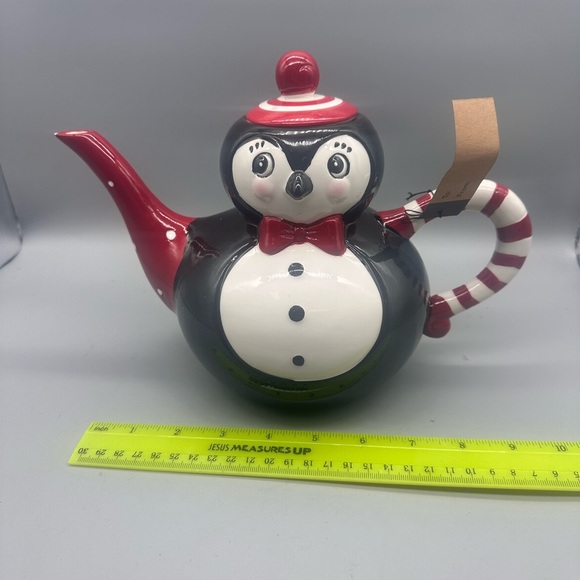 Carnival Cottage JoHanna Parker Magenta  porcelain holiday penguin teapot - Picture 10 of 10
